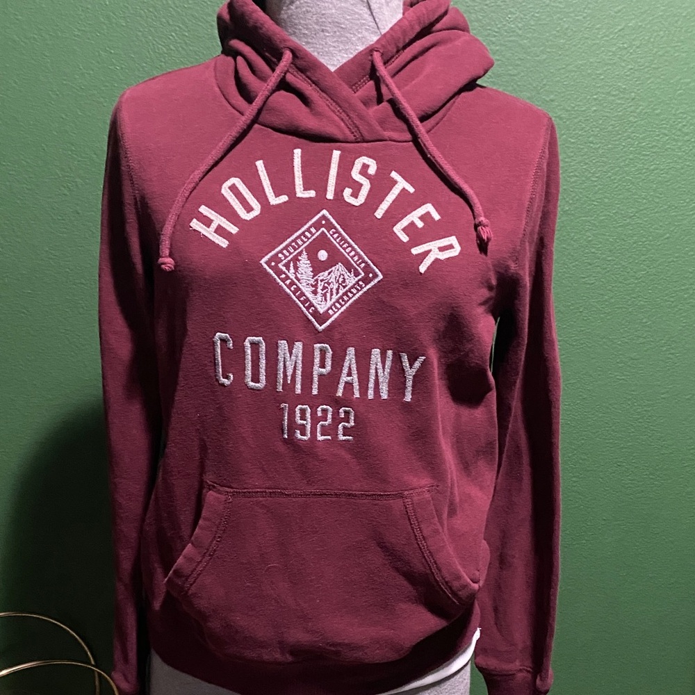 Hollister Burgundy Pullover Hoodie